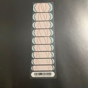 ✨5 for$20✨ Scallops &Dots Jamberry half sheet